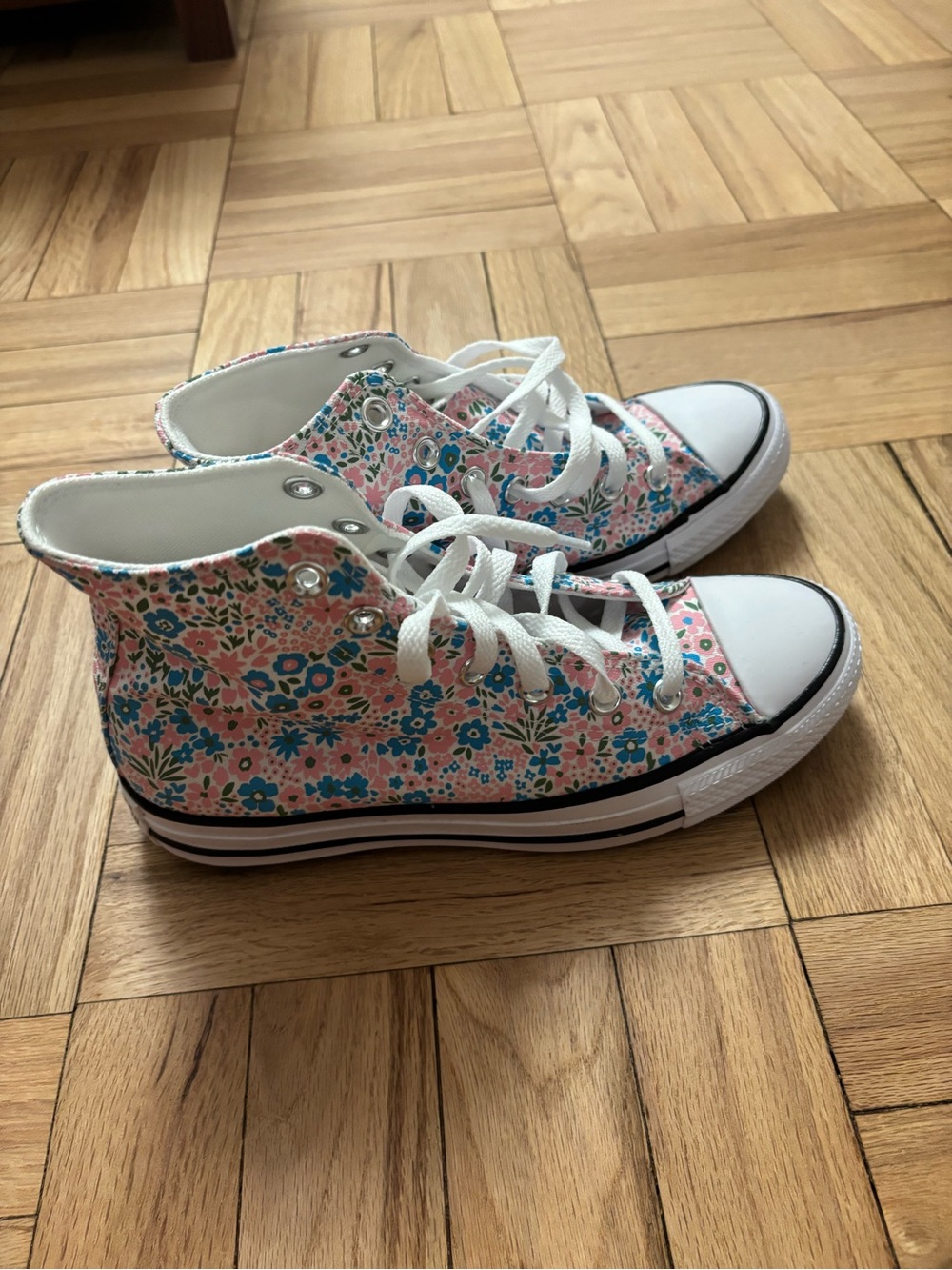 Converse Chuck Taylor All Star High 'Mini Flowers' / A14980F / Women's Size